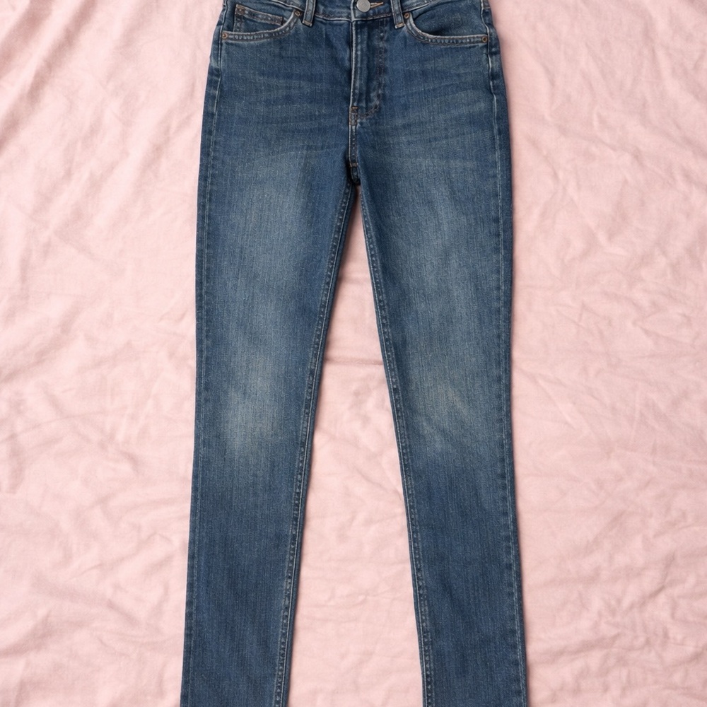 Women's Blue Jeans